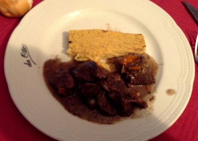 Cervo con polenta